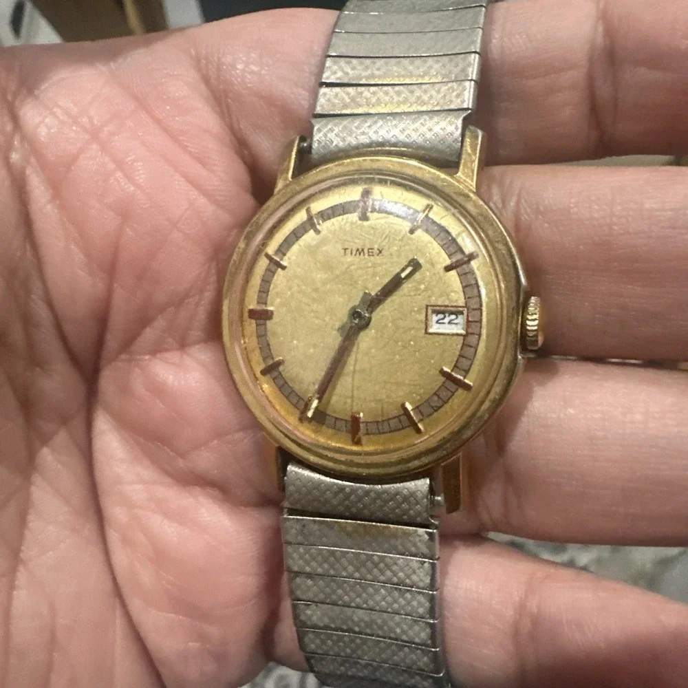 Works Vintage Timex Mens Watch Mercury with Date 32mm Manual Wind -Missing Stick